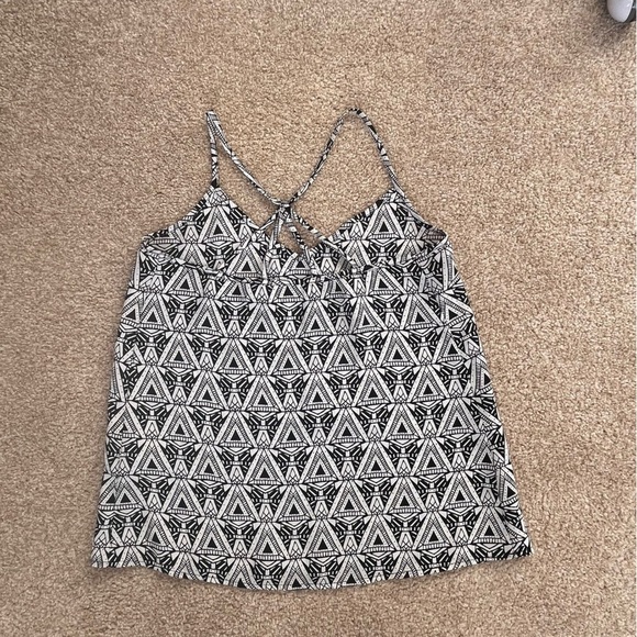 Abercrombie and Fitch Black and White Geometric Tank Top Size XS - Picture 6 of 6